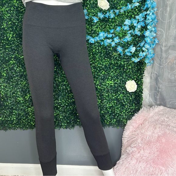 lululemon athletica Pants - Lululemon yoga pants